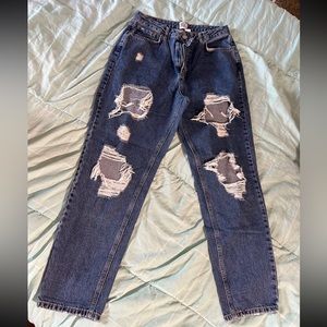 Women’s distressed jeans